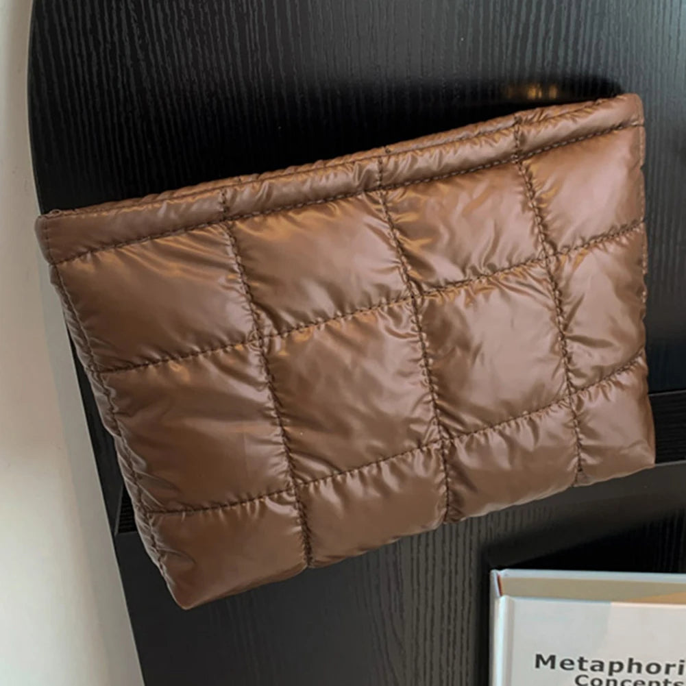Women Makeup Pouch Padded Quilted Makeup Storage Bag Large Capacity Cosmetic Organizer Bag Solid Color Puffer Handbag Clutch