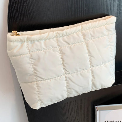 Women Makeup Pouch Padded Quilted Makeup Storage Bag Large Capacity Cosmetic Organizer Bag Solid Color Puffer Handbag Clutch
