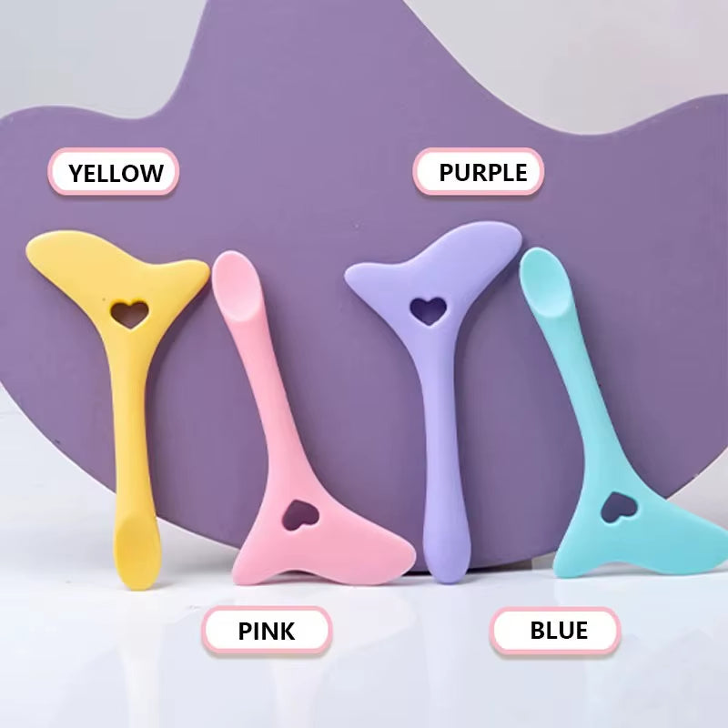 Multi-Functional Eyeliner Stencil Wing Tips Silicone Eyeliner Aid Marscara Drawing Lipstick Wearing Aid Reusable Makeup Tools